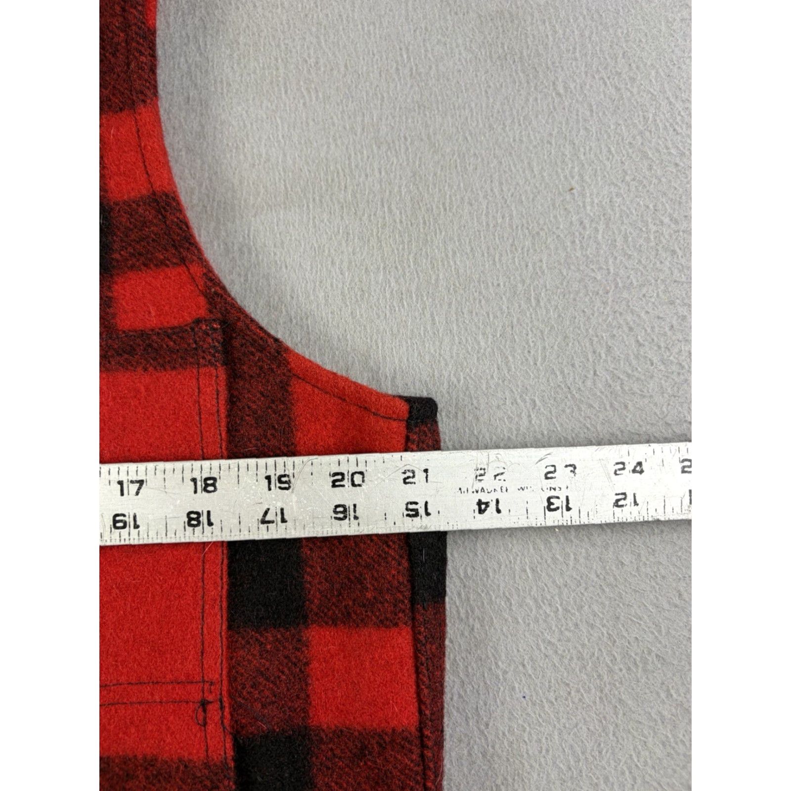 Filson VINTAGE Filson Mackinaw Wool Vest Mens 42 Red Plaid USA Made Wool Style Vest Size US XS / EU 42 / 0 - 7 Thumbnail