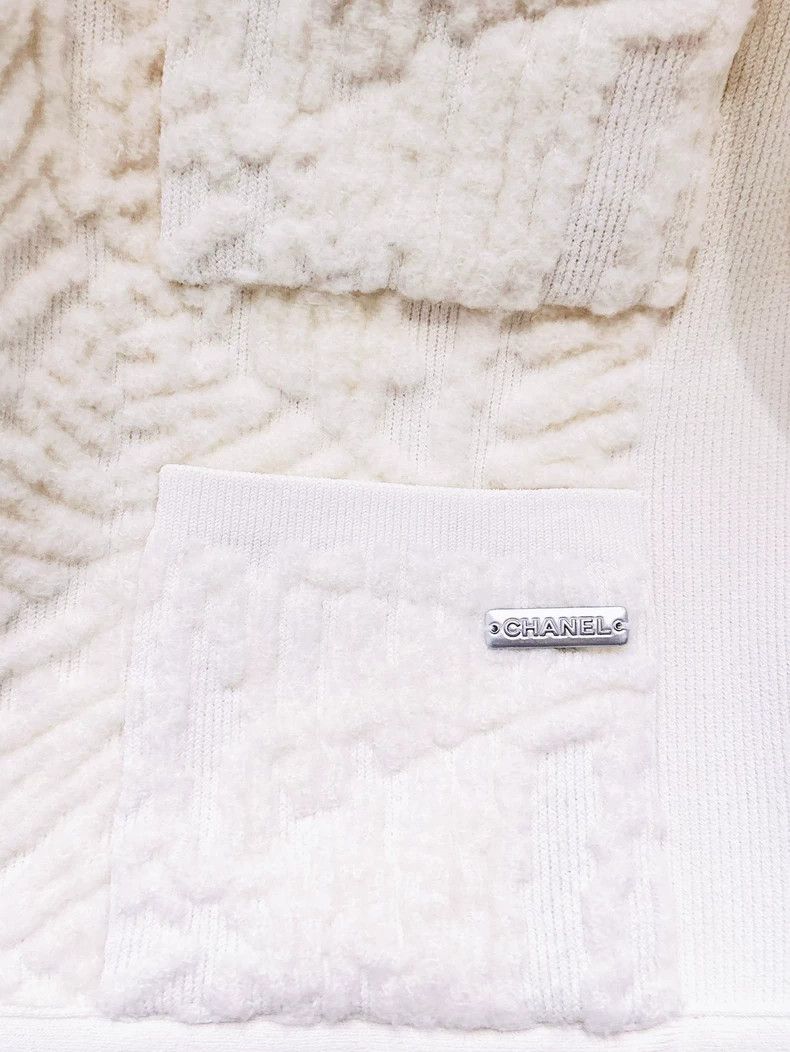 Chanel Chanel Beige full-printed logo long-sleeved jacket Size XXS / US 00 / IT 34 - 3 Thumbnail