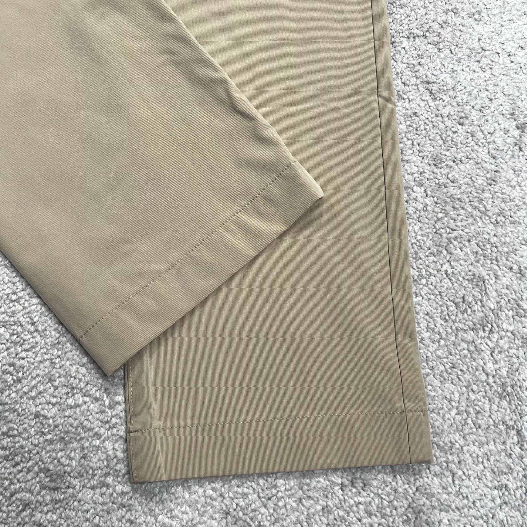 Vineyard Vines Vineyard Vines Pants Mens Size 32x32 Khaki Beige Performance Stretch Golf Twill Chino Pants Regular Mens Size US 32 / EU 48 - 4 Thumbnail