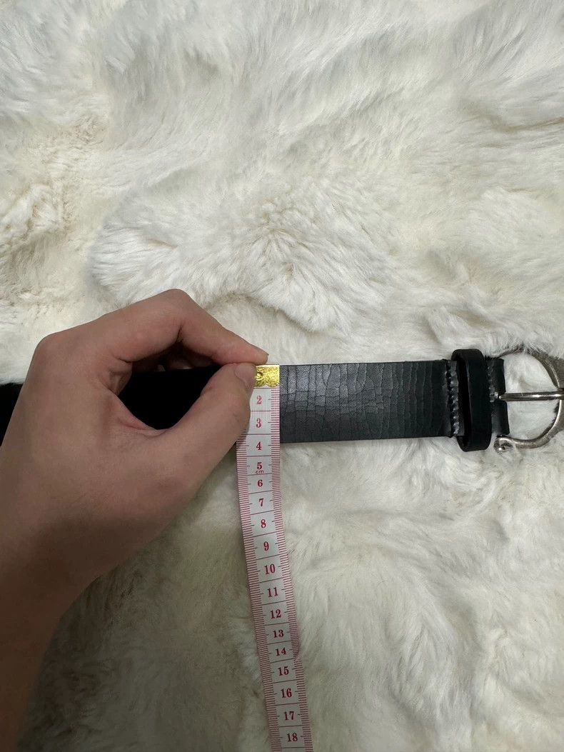 Yves Saint Laurent Saint Laurent Burst crack waistband belt 2502-Nextarrow Size ONE SIZE - 8 Thumbnail