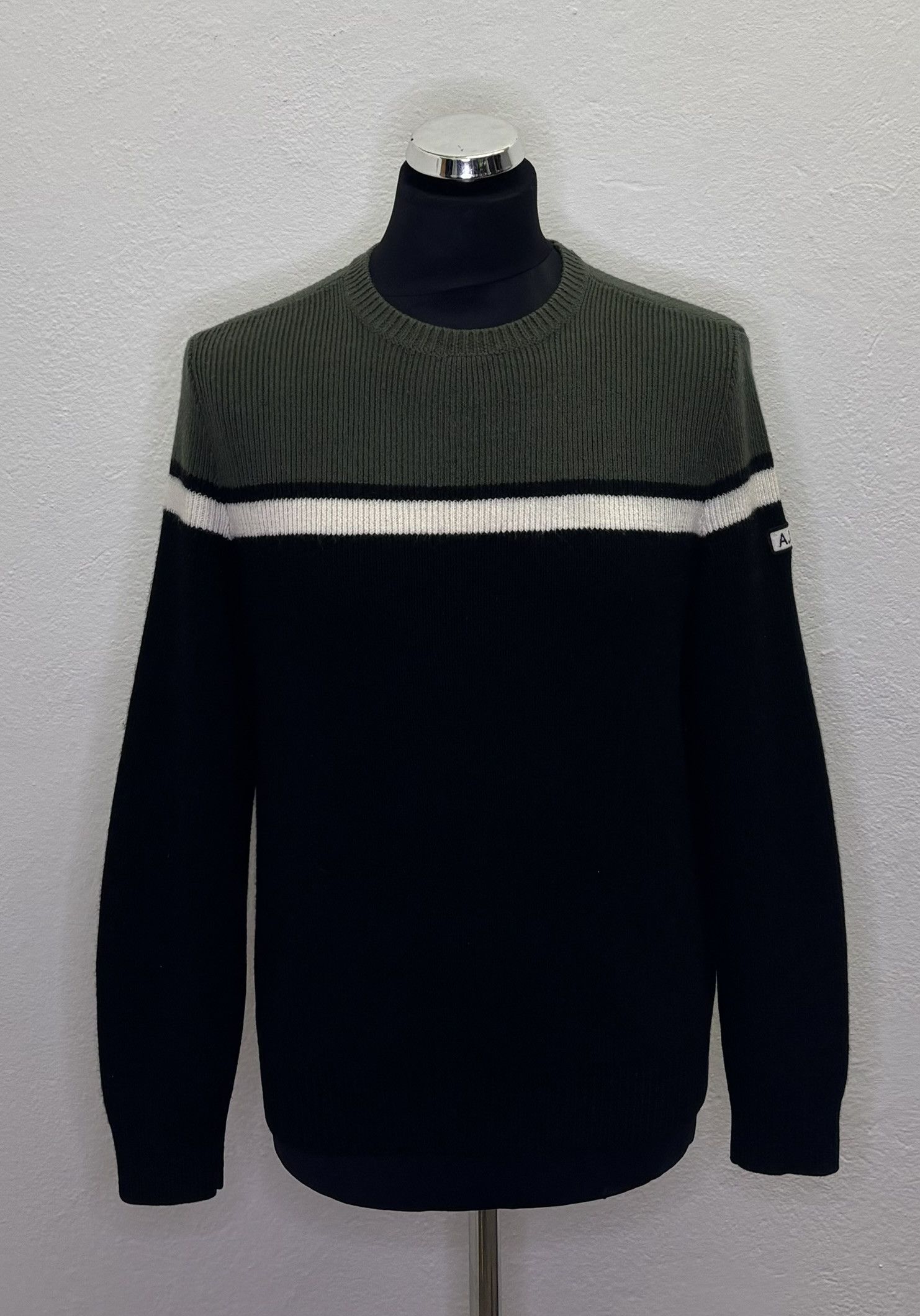 A.P.C. A.P.C Rue Madame Paris 100% Merino Wool sweater size M Size US M / EU 48-50 / 2 - 1 Thumbnail