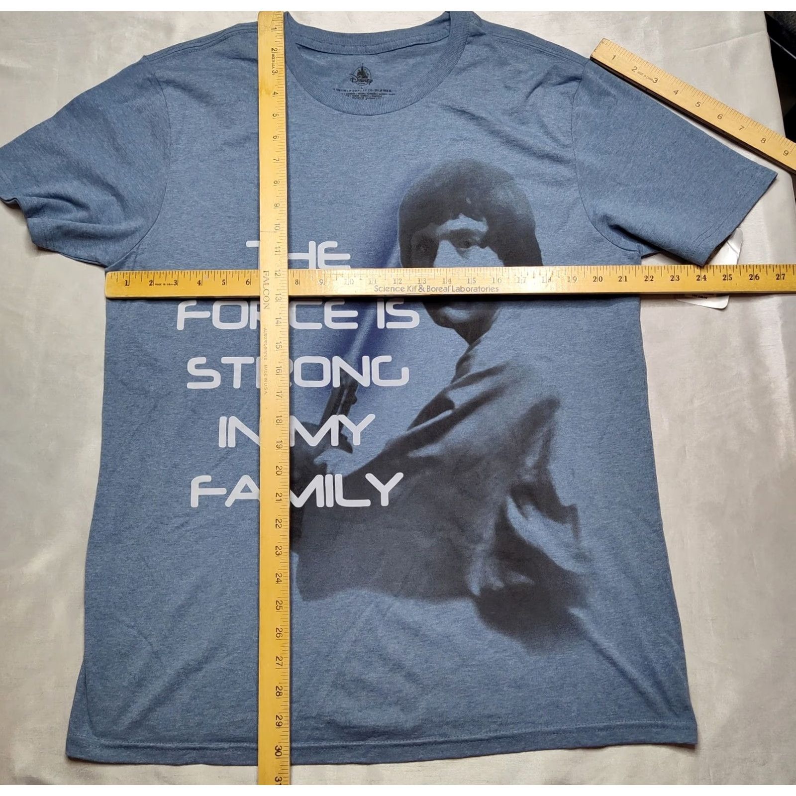 Disney DISNEY STORE Luke Skywalker The Force Is Strong In My Family Men Large Blue Graphic T-Shirt NEW Size US L / EU 52-54 / 3 - 5 Thumbnail