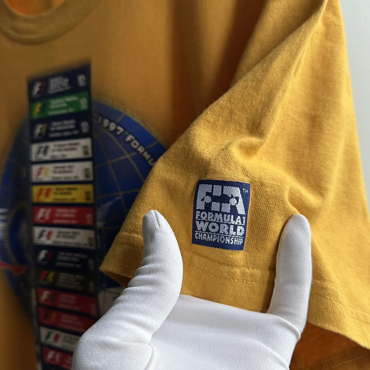 Formula 1 Vintage F1 Formula 1 World Championship Grand Prix FIA Tee Size US XL / EU 56 / 4 - 7 Thumbnail