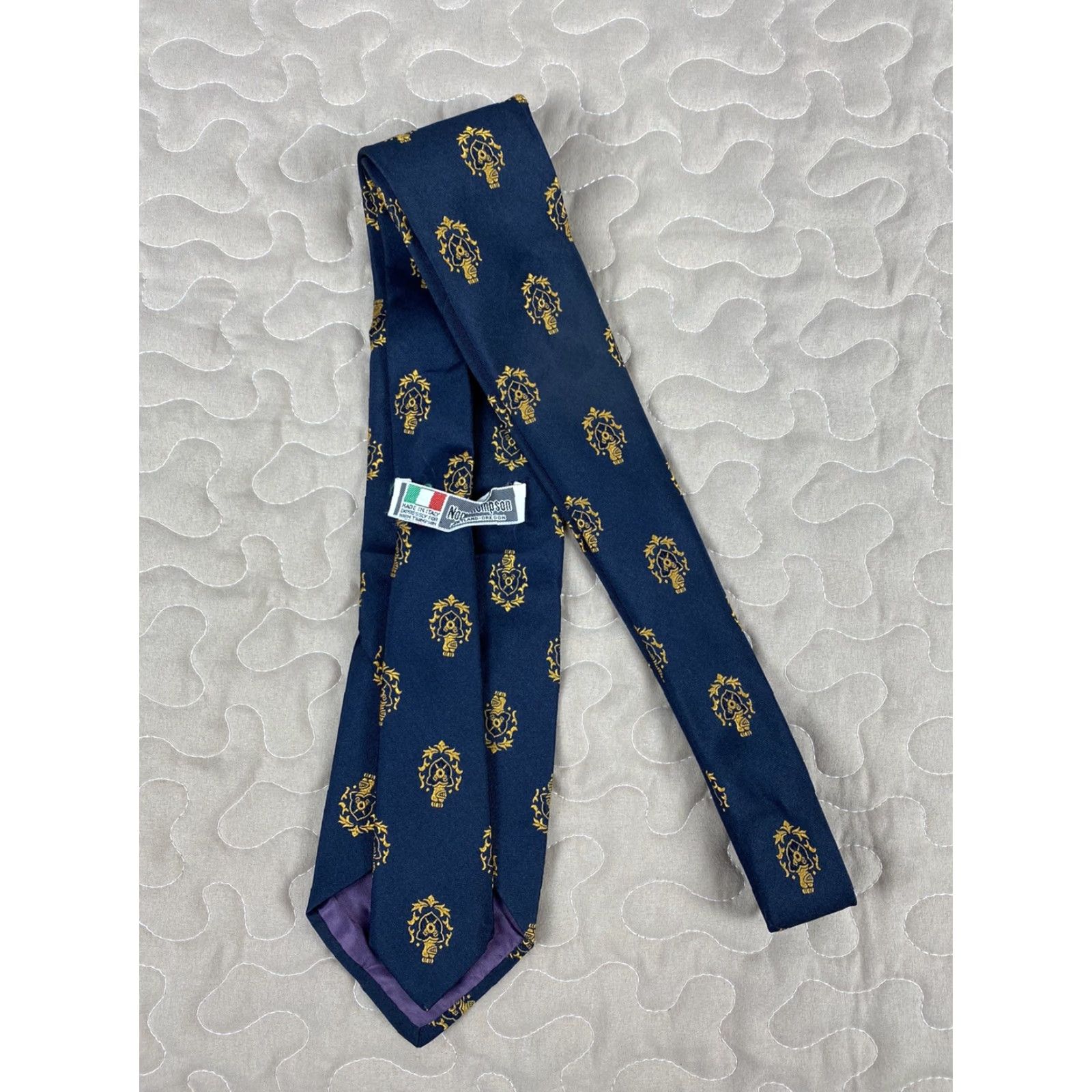 Jim Thompson VINTAGE Norm Thompson Tie Crest Blue Gold Made In Italy Mens Neck Tie 55.5x3.25 Size ONE SIZE - 3 Thumbnail