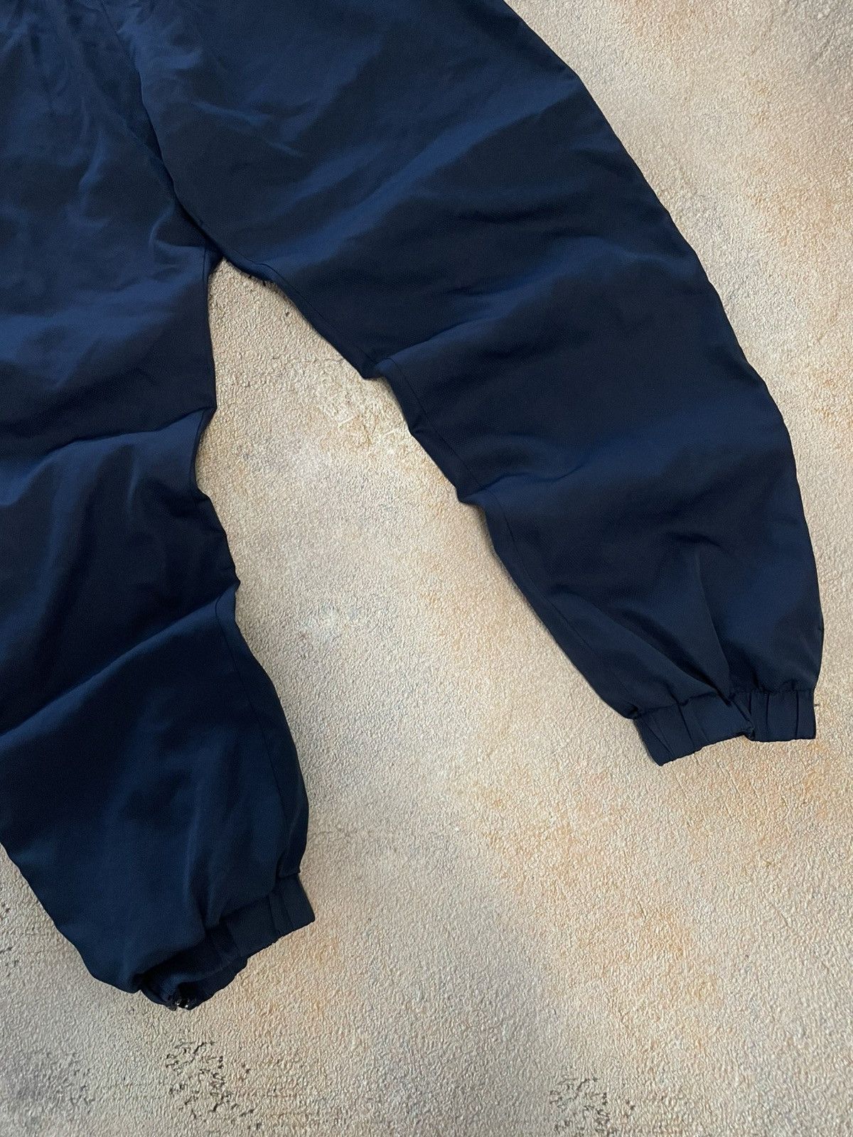 Lacoste Vintage Lacoste Nylon Navy Track Pants Size US 32 / EU 48 - 3 Thumbnail