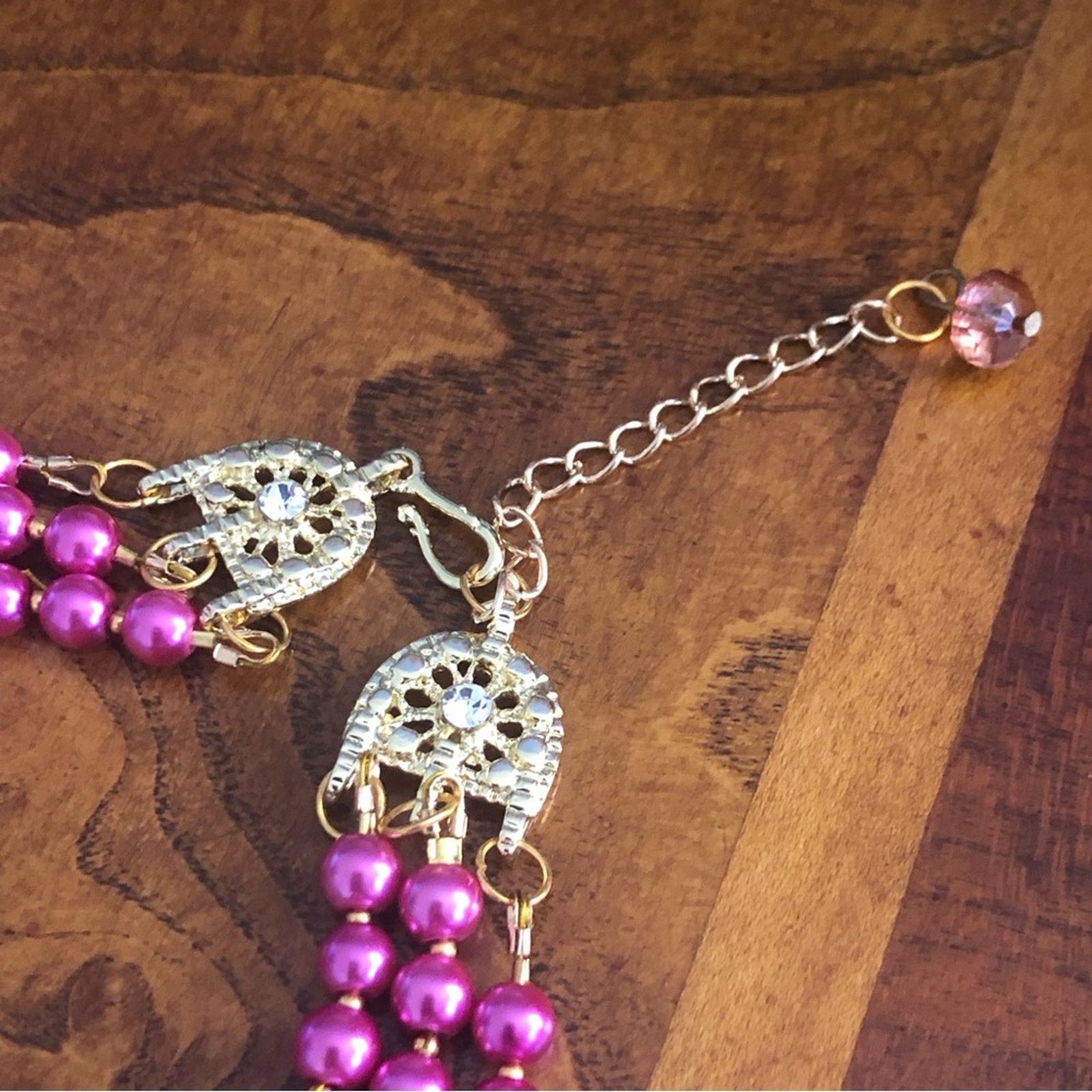 Handmade Handcrafted repurpose triple strand fuchsia Pearl necklace Size ONE SIZE - 10 Thumbnail