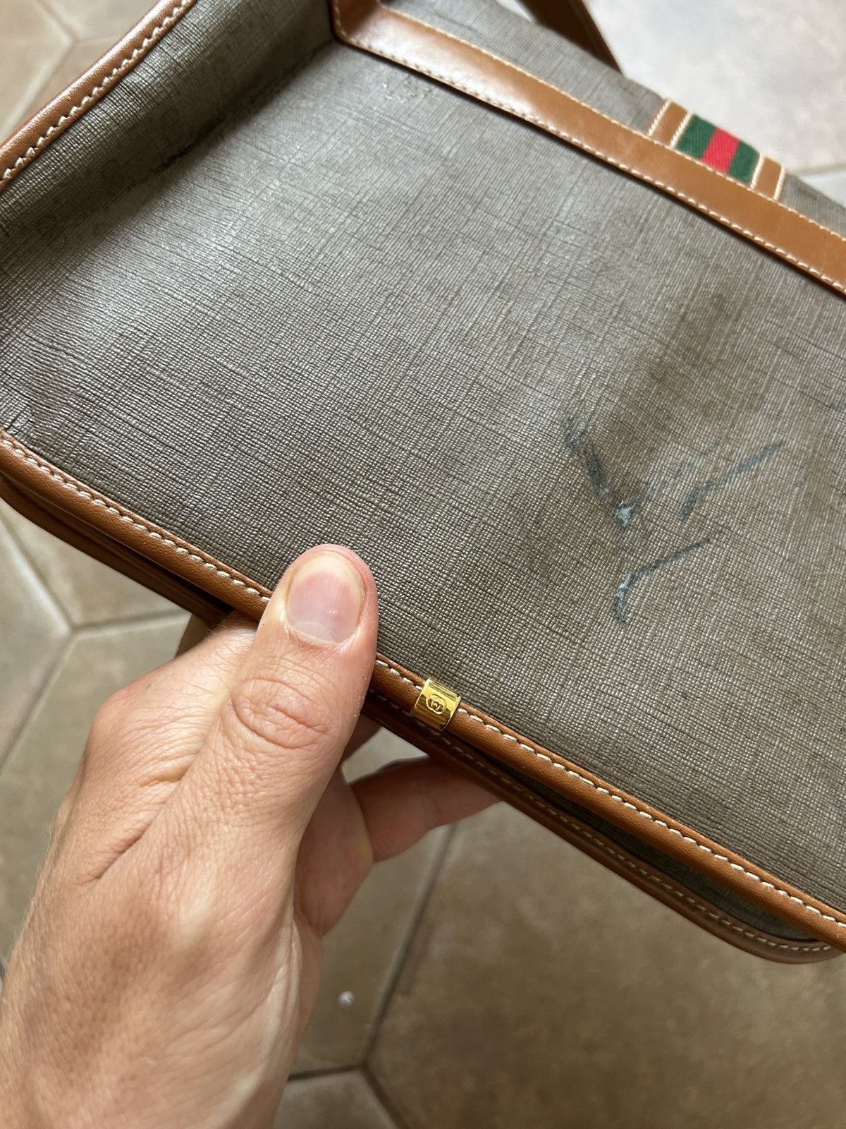 Gucci Authentic GUCCI Vintage Crossbody Bag Size ONE SIZE - 6 Thumbnail
