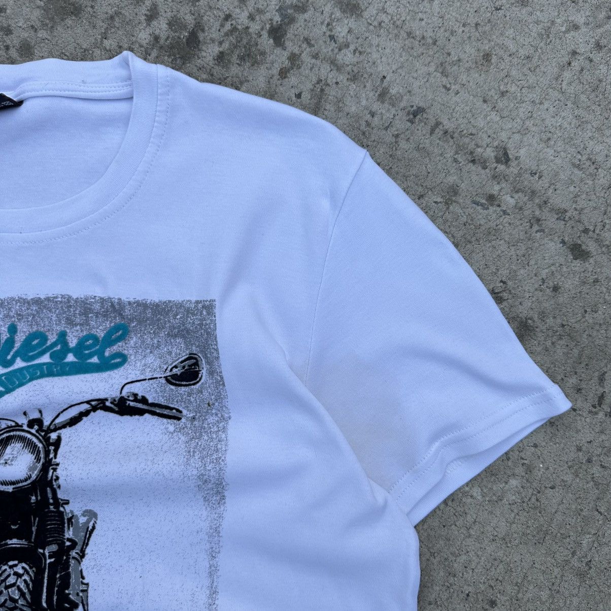 Diesel Vintage Japanese Style Diesel T-shirts Moto Logo Y2K 00s Size US M / EU 48-50 / 2 - 4 Thumbnail