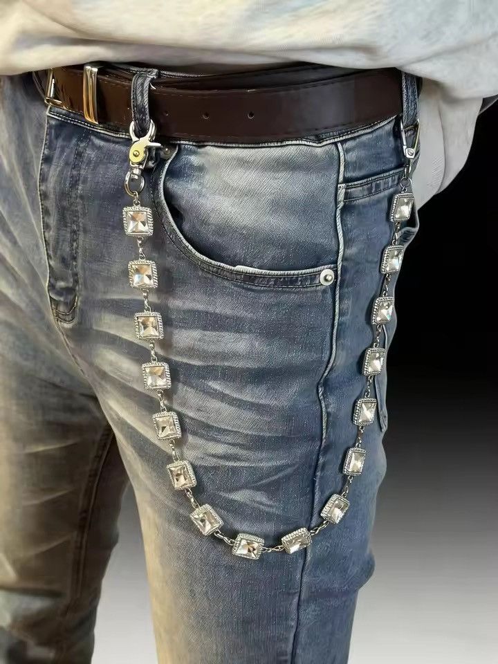 Jewelry Rhinestone Wallet Chain Size ONE SIZE - 1 Thumbnail
