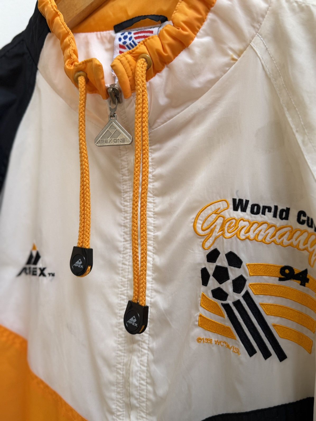 Apex Vintage Apex World Cup Germany 1994 Winbreaker Size US L / EU 52-54 / 3 - 5 Thumbnail