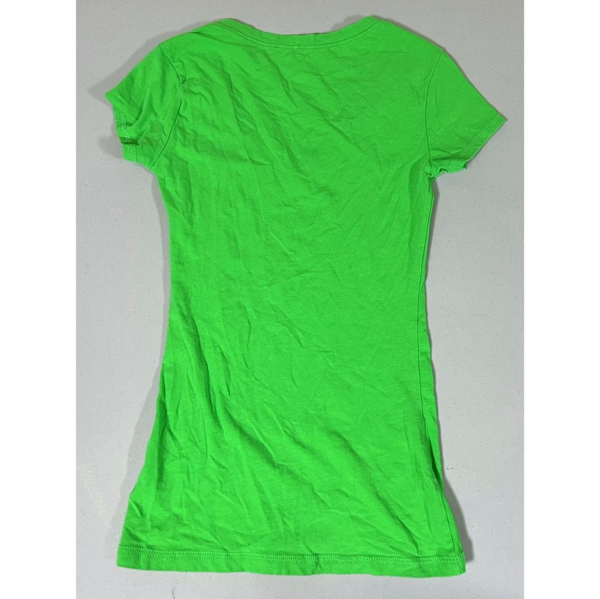 Japanese Brand Wet Seal Green Solid V-Neck Short Sleeve Tee T-Shirt Top XS💚 Size XS / US 0-2 / IT 36-38 - 3 Thumbnail