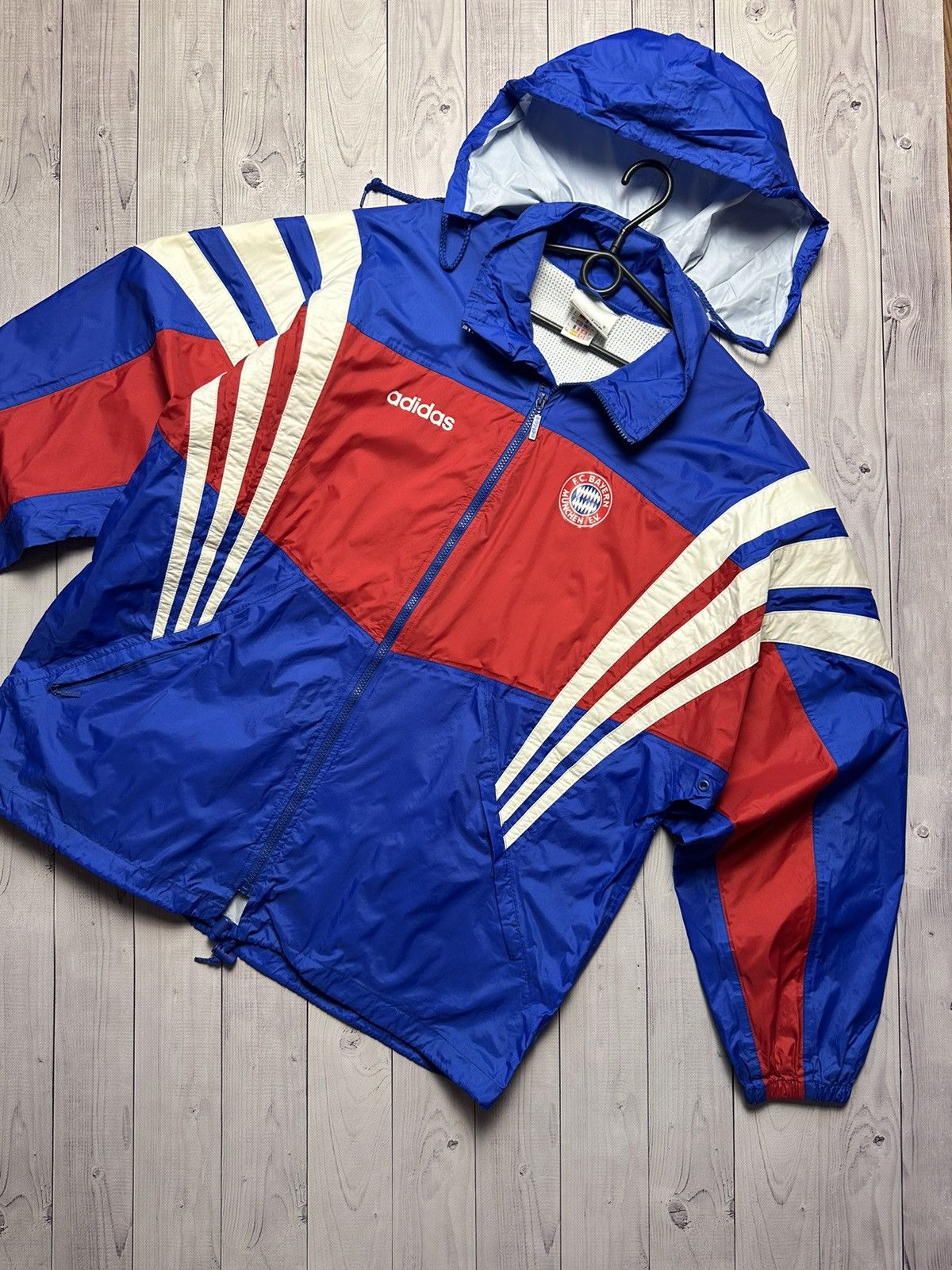 Adidas × Vintage Vintage adidas Bayern Munich soccer jacket size
