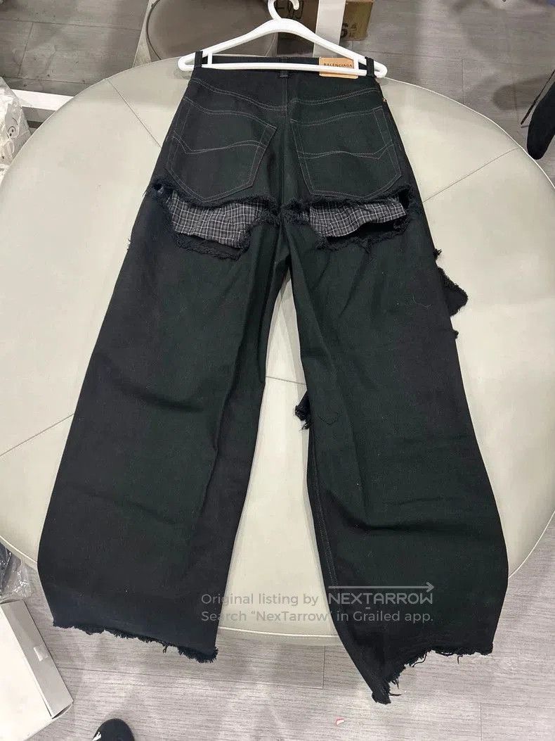 Balenciaga Balenciaga Design Distressed Denim Pants. Size US 26 / EU 42 - 2 Thumbnail