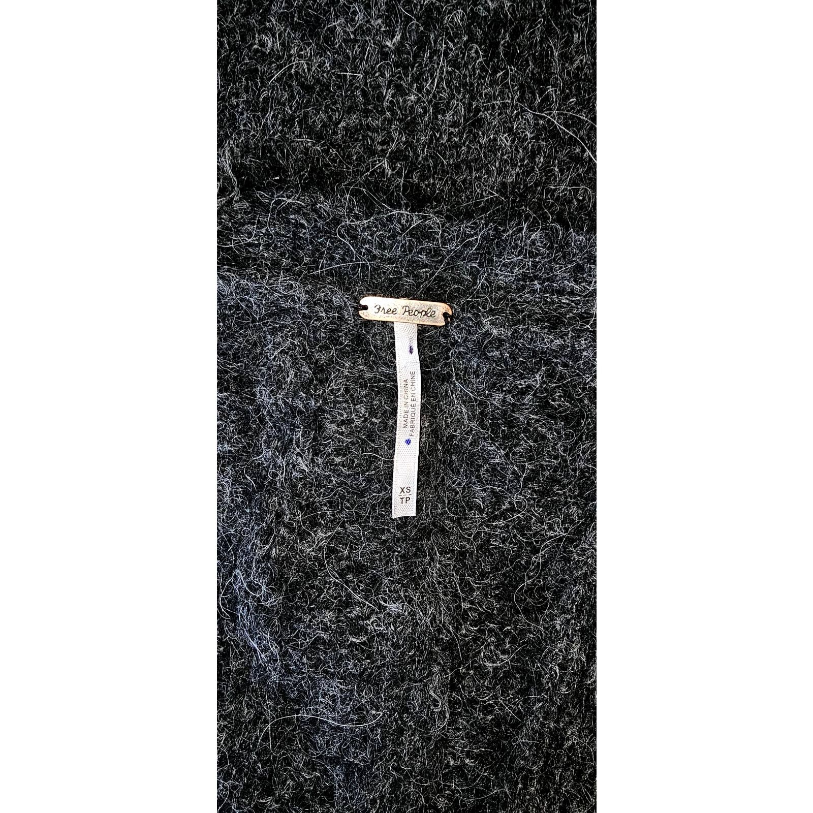 Free People New Free People Amelia Cardi ALPACA SWEATER $148 XS Gray Size XS / US 0-2 / IT 36-38 - 4 Thumbnail