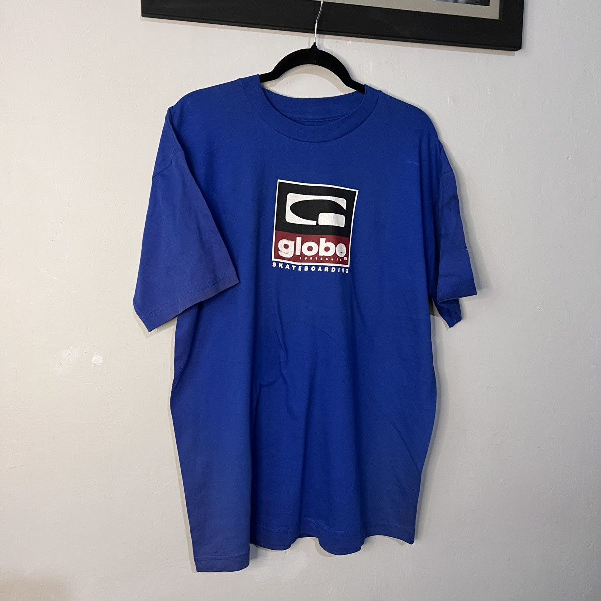 Vintage Vintage 90s Globe skateboards tee Size US XL / EU 56 / 4 - 1 Thumbnail