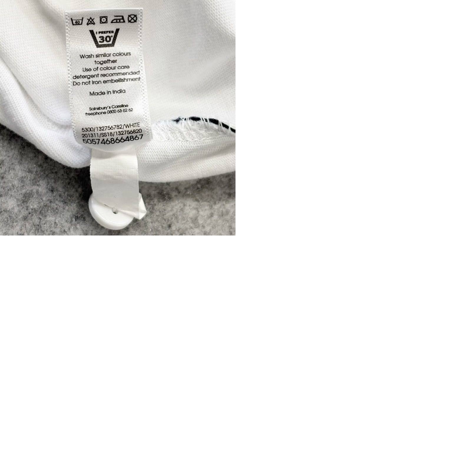 Vintage VINTAGE TU England Rugby Polo Shirt Large Mens White Long Sleeve Top Used Worn Size US L / EU 52-54 / 3 - 9 Thumbnail