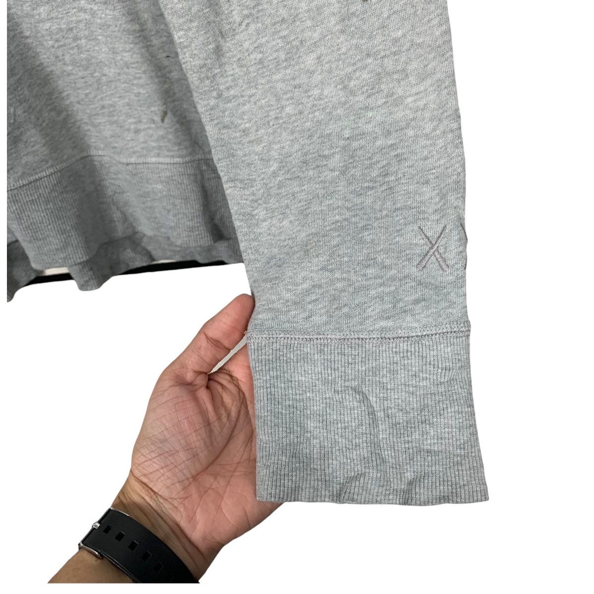 Kaws × Uniqlo Uniqlo Kaws Sesame Street Crewneck Sweatshirt Size US XL / EU 56 / 4 - 9 Thumbnail