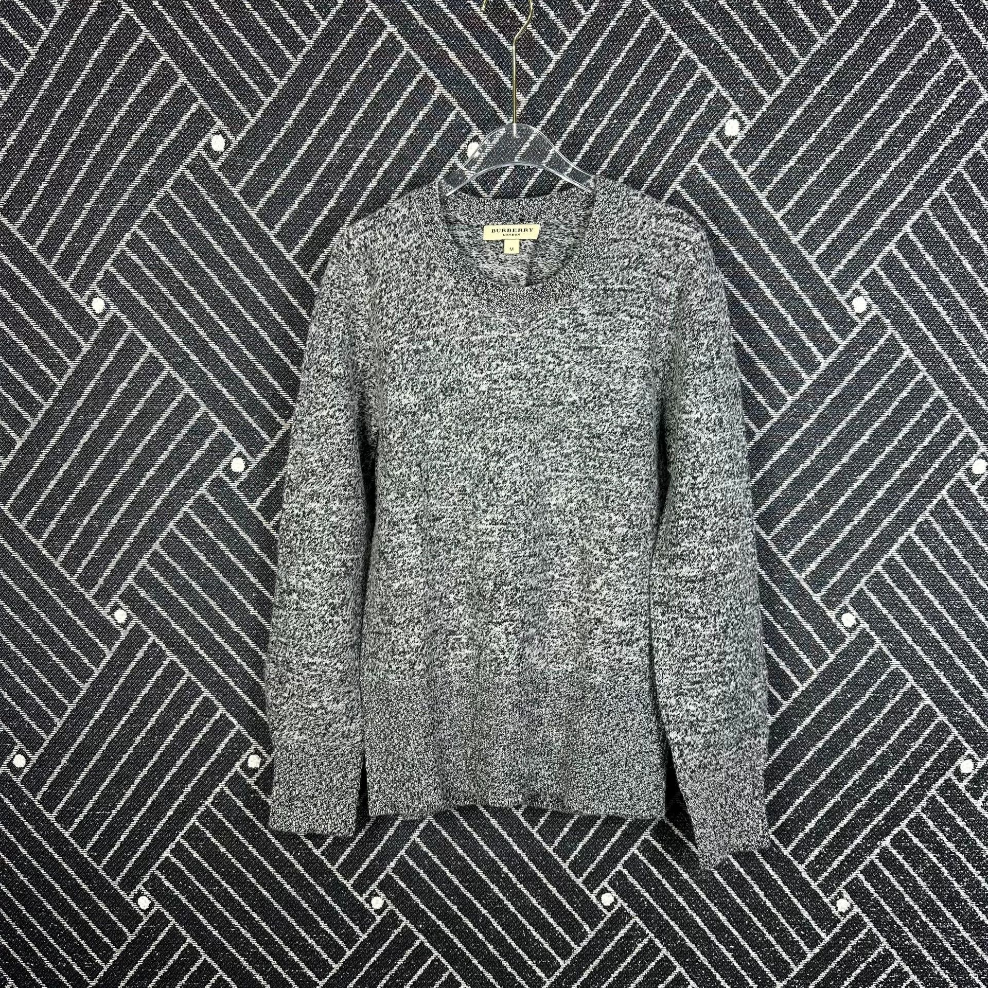 Burberry Burberry Gray Wool Sweater Size M Size US M / EU 48-50 / 2 - 1 Thumbnail