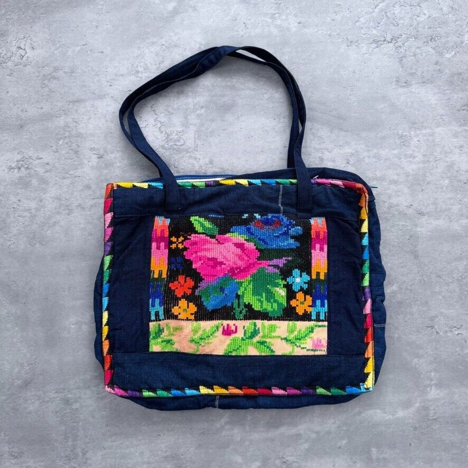 Handmade × Vintage Vintage Floral Handmade Knit Quilted Purse Size ONE SIZE - 1 Thumbnail