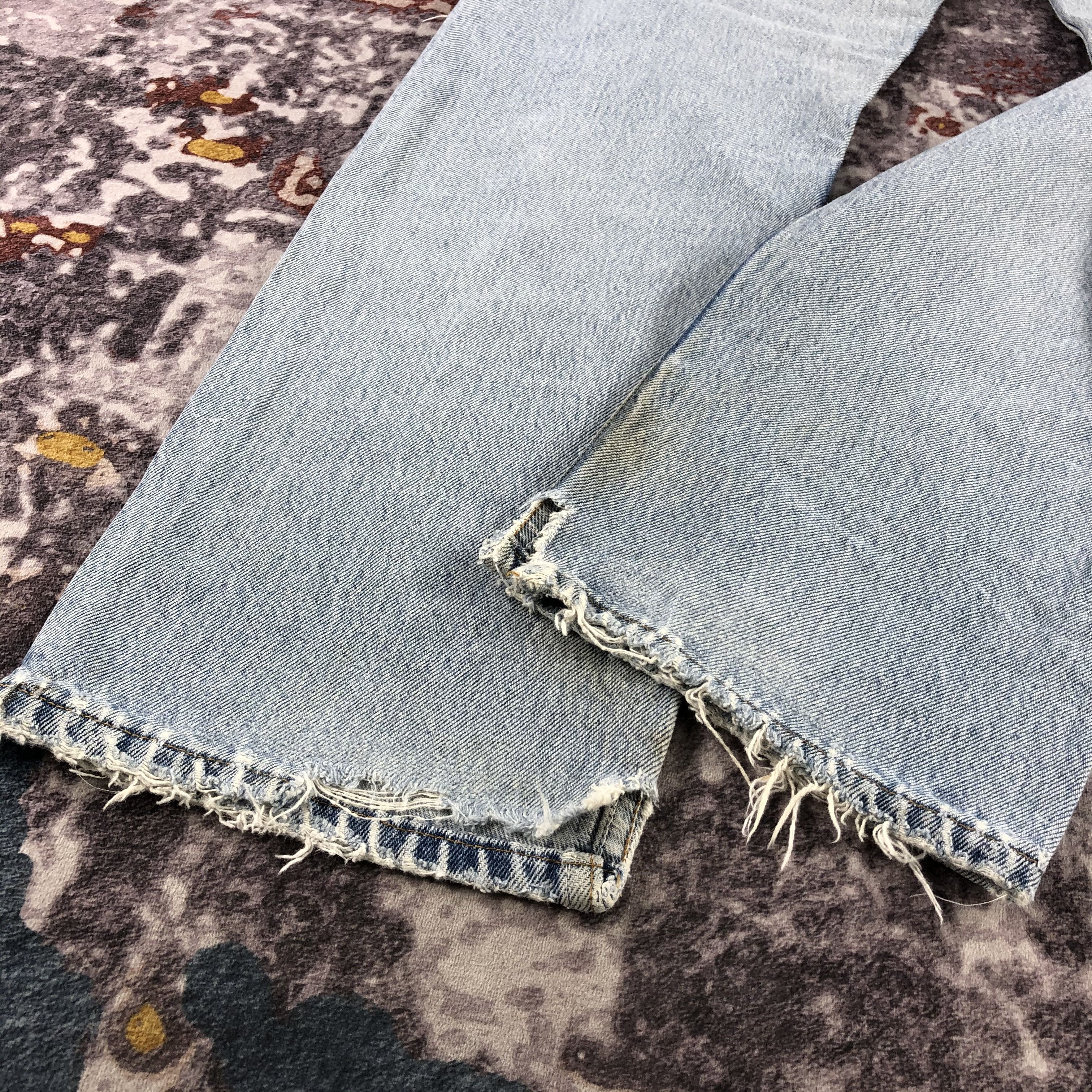 Levi's 90s Vintage Light Wash Levis 501 Jeans-JM3155 Size US 30 / EU 46 - 4 Thumbnail