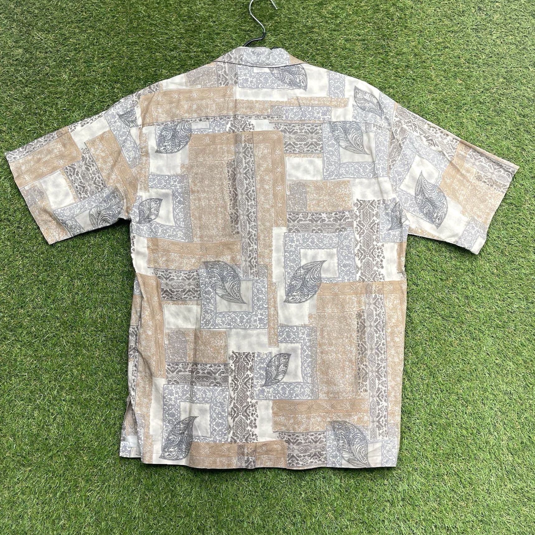 Tori Richard VINTAGE Tori Richard Shirt Mens M Button-Up AOP Hawaiian Bandana Paisley Size US M / EU 48-50 / 2 - 3 Thumbnail