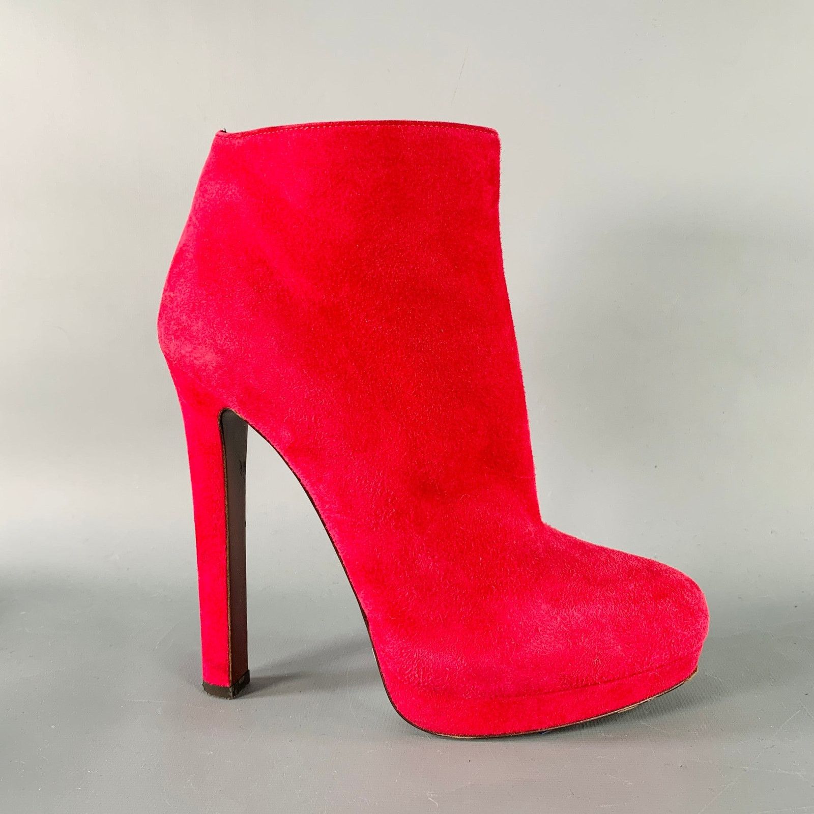 Alexander McQueen ALEXANDER MCQUEEN Size 8 Red Suede Platform Ankle Boots Size US 8 / IT 38 - 2 Thumbnail