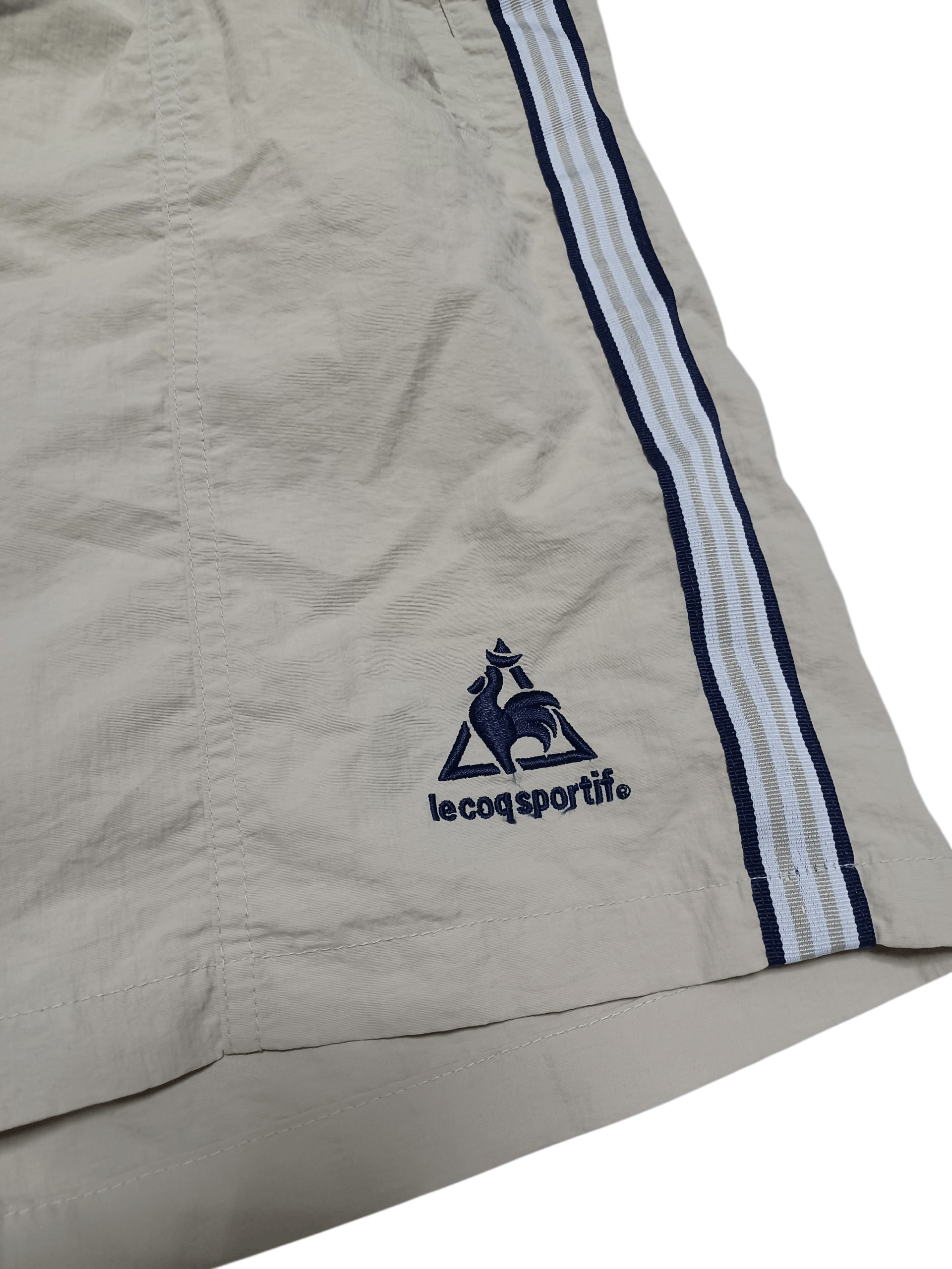 Le Coq Sportif LE COQ SPORTIF VINTAGE NYLON FIRE SHORTS Size US 34 / EU 50 - 2 Thumbnail