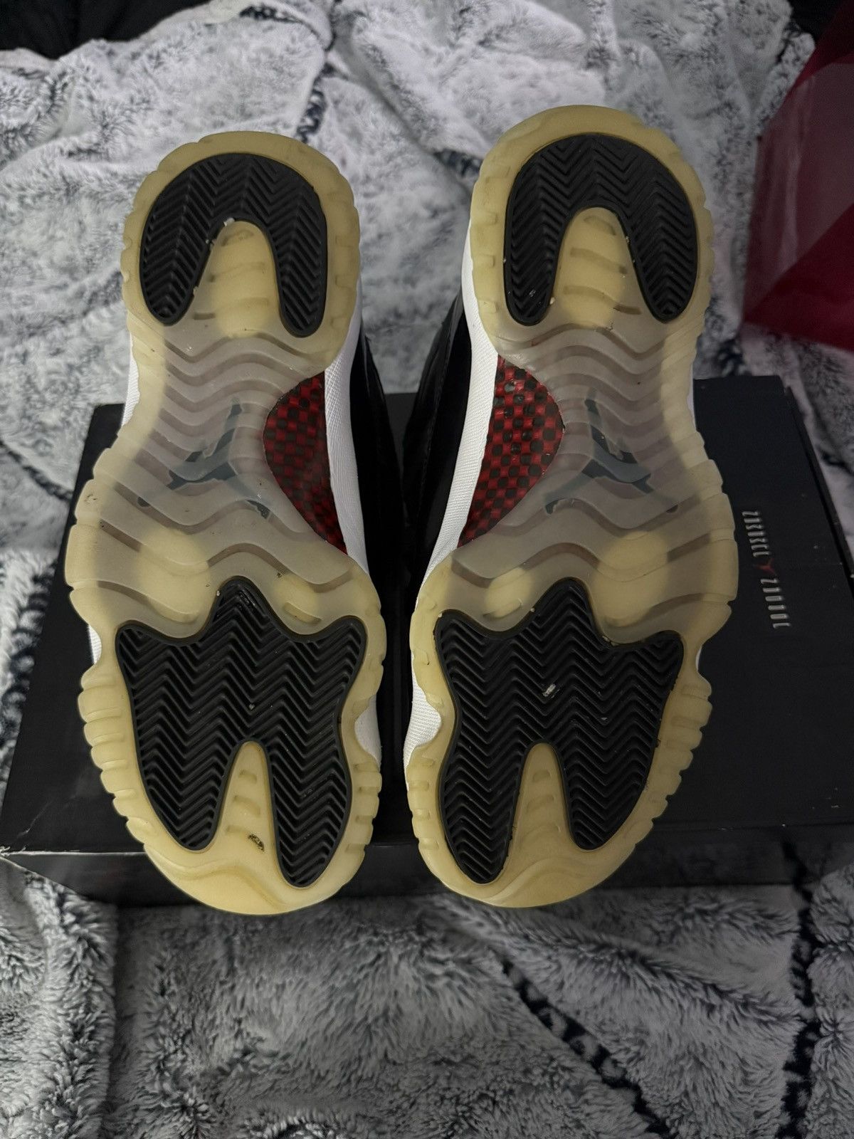 Jordan Brand Jordan 11 72-10 size 9 Size US 9 / EU 42 - 3 Thumbnail