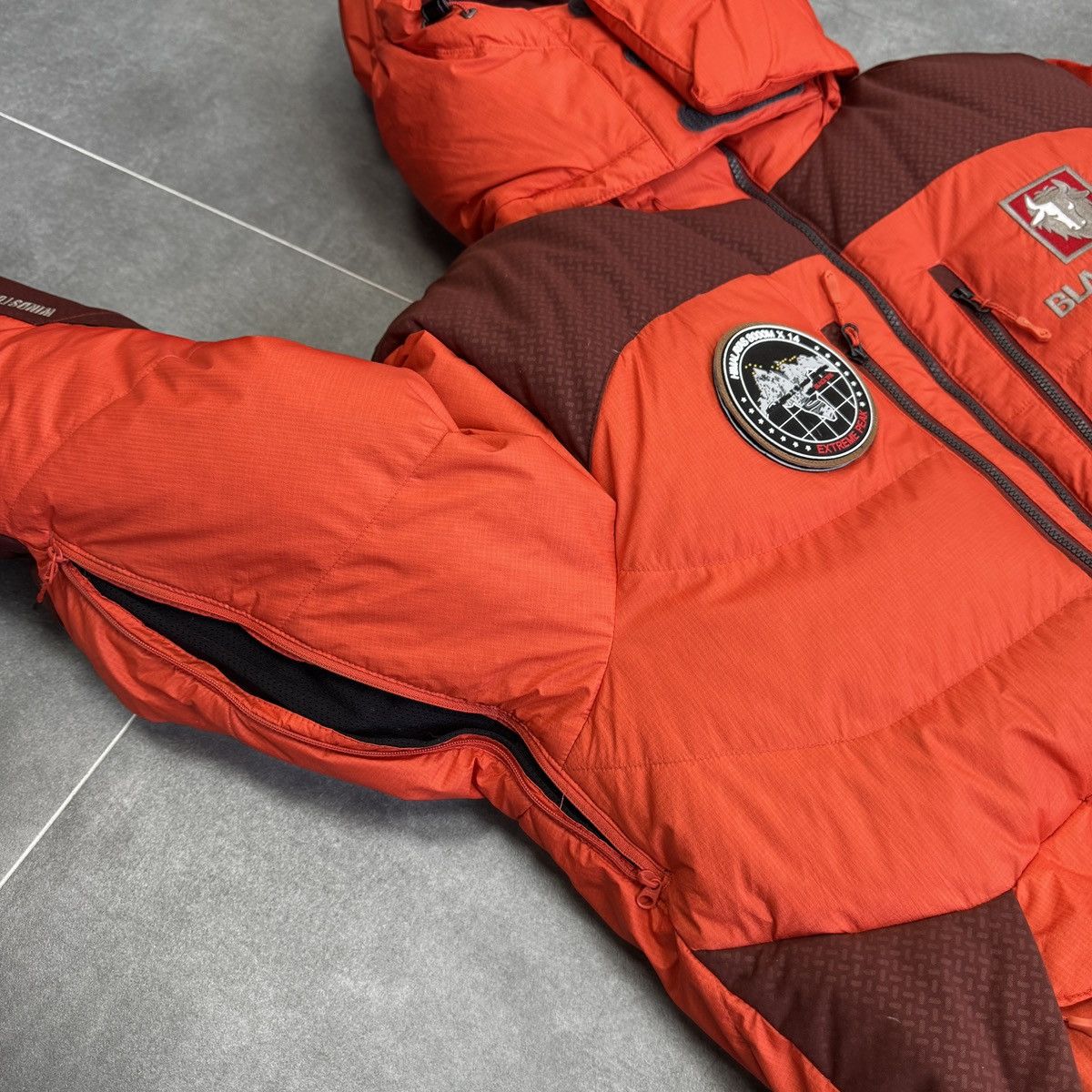 BLACKYAK Black Yak Himalayan Extreme Peak Expedition Down Parka Size US L / EU 52-54 / 3 - 5 Thumbnail