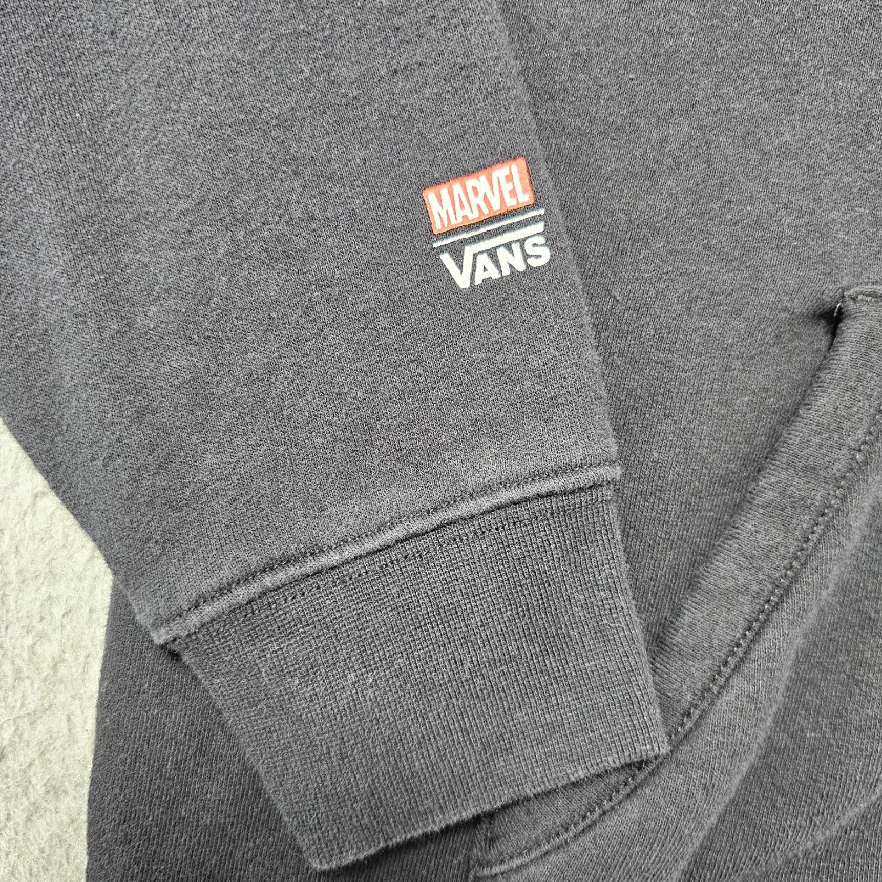 Vans Vans Marvel Venom Hoodie Mens Small Pullover Logo Graphic Sweatshirt Black Size US S / EU 44-46 / 1 - 3 Thumbnail