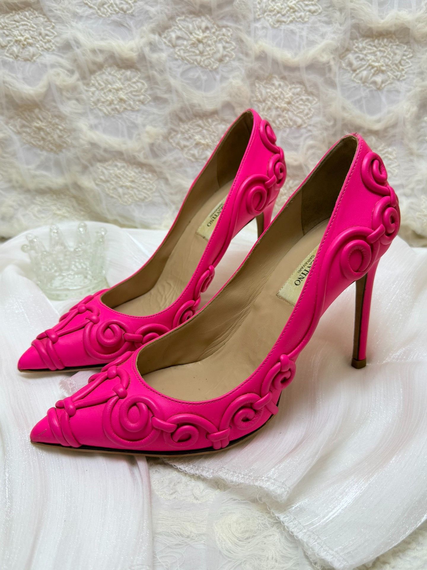 Valentino Valentino Pink Lowtop Sneakers us_6 Women Size US 6 / IT 36 - 1 Thumbnail