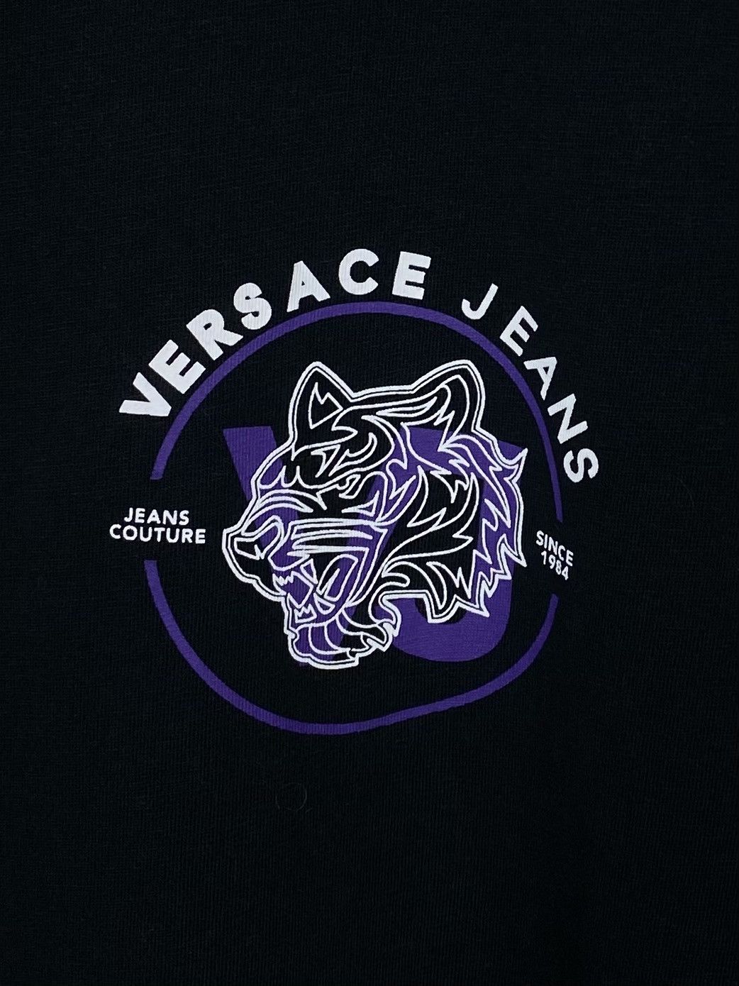 Versace Jeans Couture Versace Jeans Couture T Shirt With Tiger Logo Size M Black Size US M / EU 48-50 / 2 - 3 Thumbnail