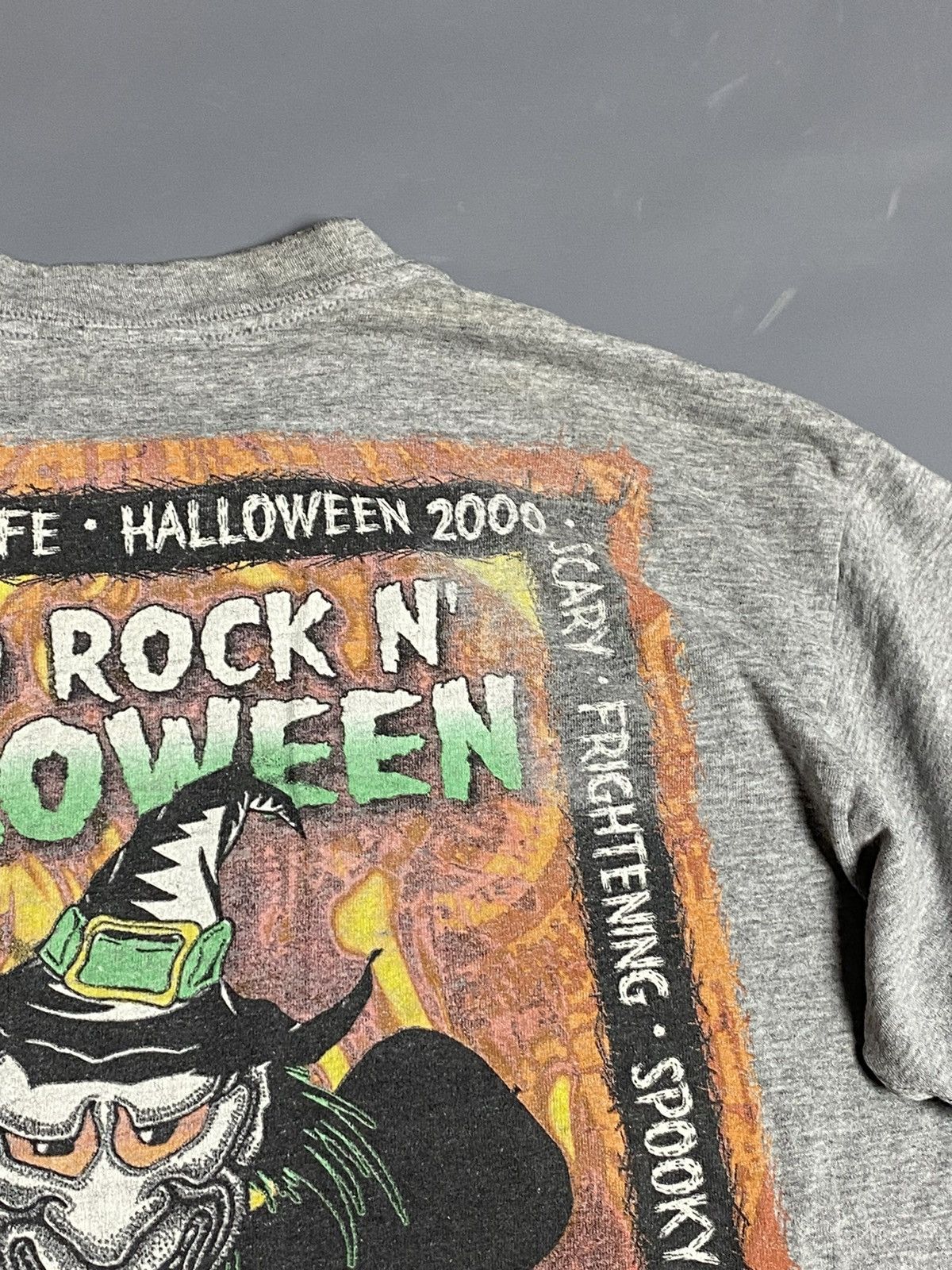 Hard Rock Cafe Vintage Hard Rock Cafe Graphic Halloween 2000 T-Shirt Sz M/L Size US M / EU 48-50 / 2 - 7 Thumbnail