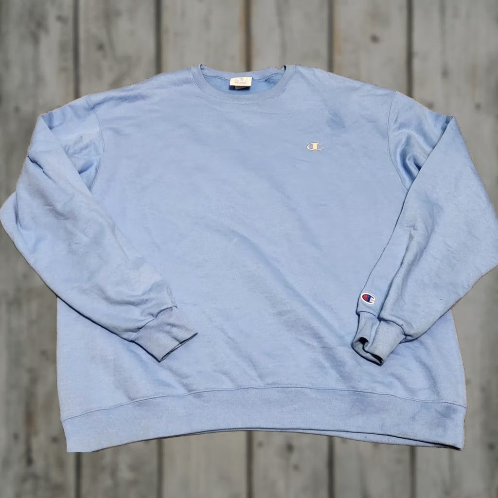 Champion Vintage Champion crewneck 2XL Blue spellout logo Grunge 2000s Y2K Size US XXL / EU 58 / 5 - 1 Thumbnail
