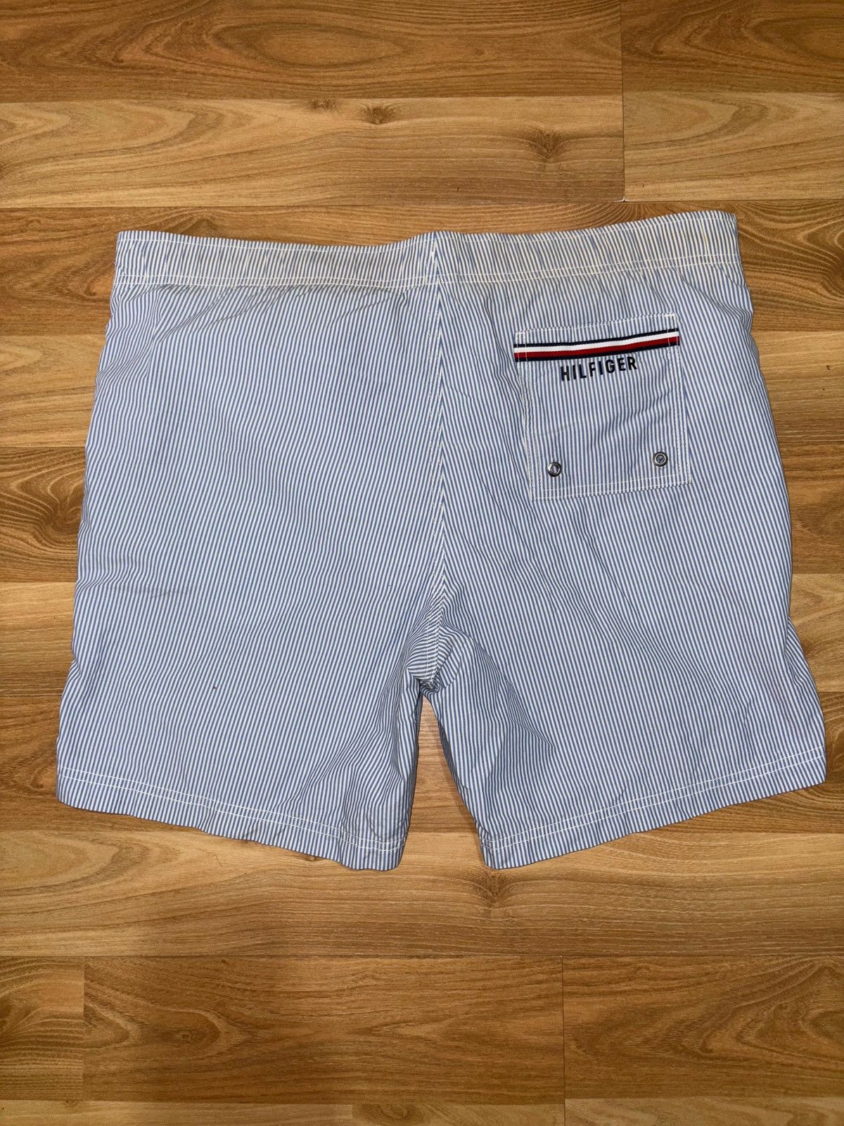 Tommy Hilfiger Vintage x Tommy Hilfiger x Boardshorts Size US 39 - 2 Thumbnail