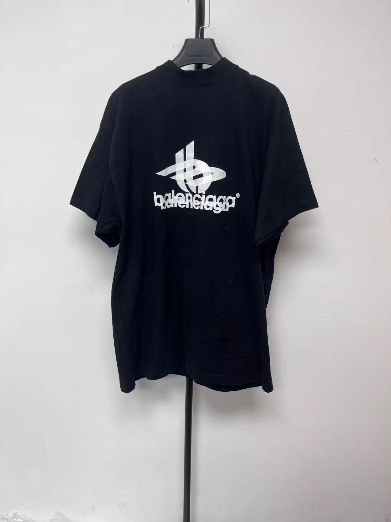 Balenciaga Balenciaga logo print oversized unisex black short tee 1 Size US S / EU 44-46 / 1 - 1 Thumbnail