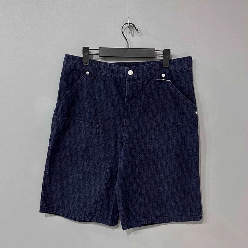Dior Dior Dark pattern full-printed logo shorts 2502-Nextarrow Size US 30 / EU 46 - 1 Thumbnail
