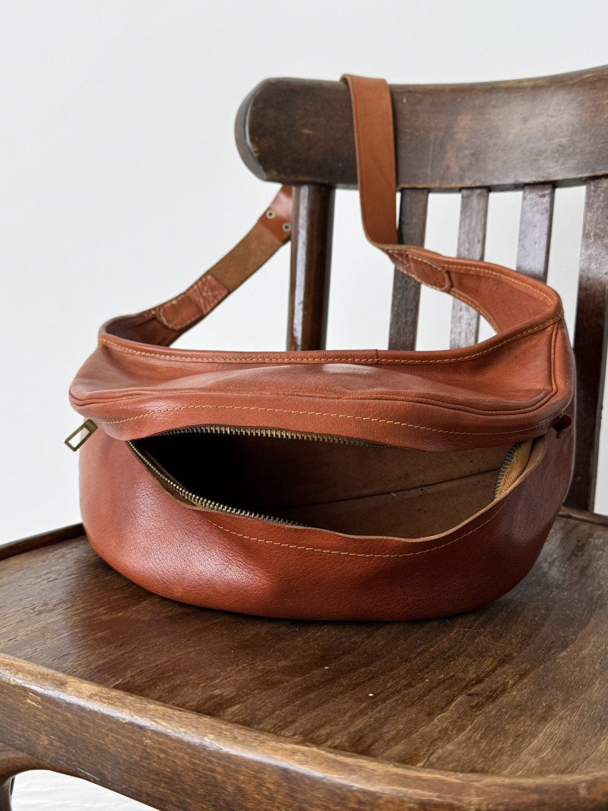 Vintage 1960s Vintage Swiss Made Leather Waist/Shoulder Bag Size ONE SIZE - 1 Thumbnail