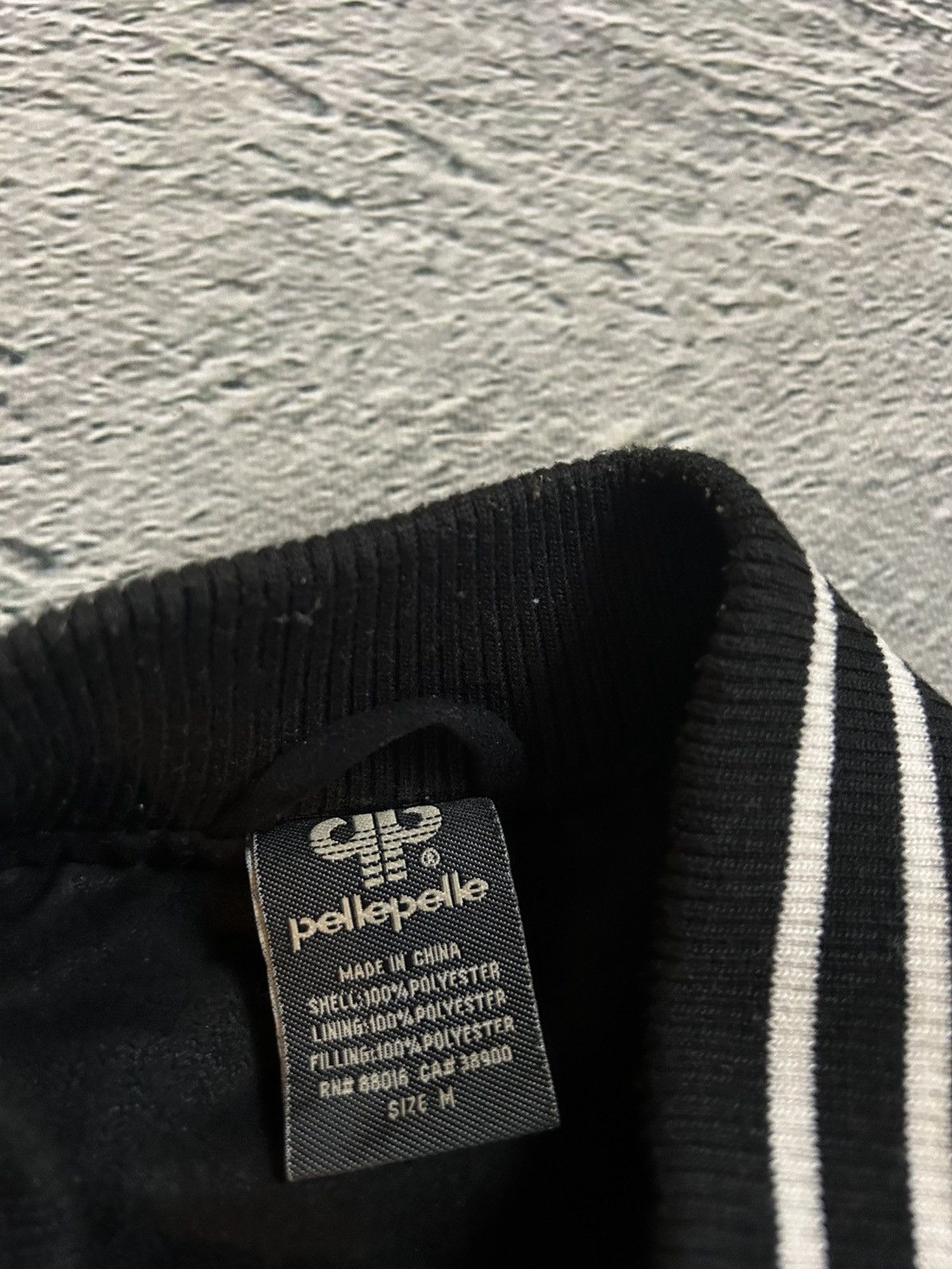 Pelle Pelle Pelle Pelle jacket big logo 90s black bomber varsity Size US M / EU 48-50 / 2 - 3 Thumbnail
