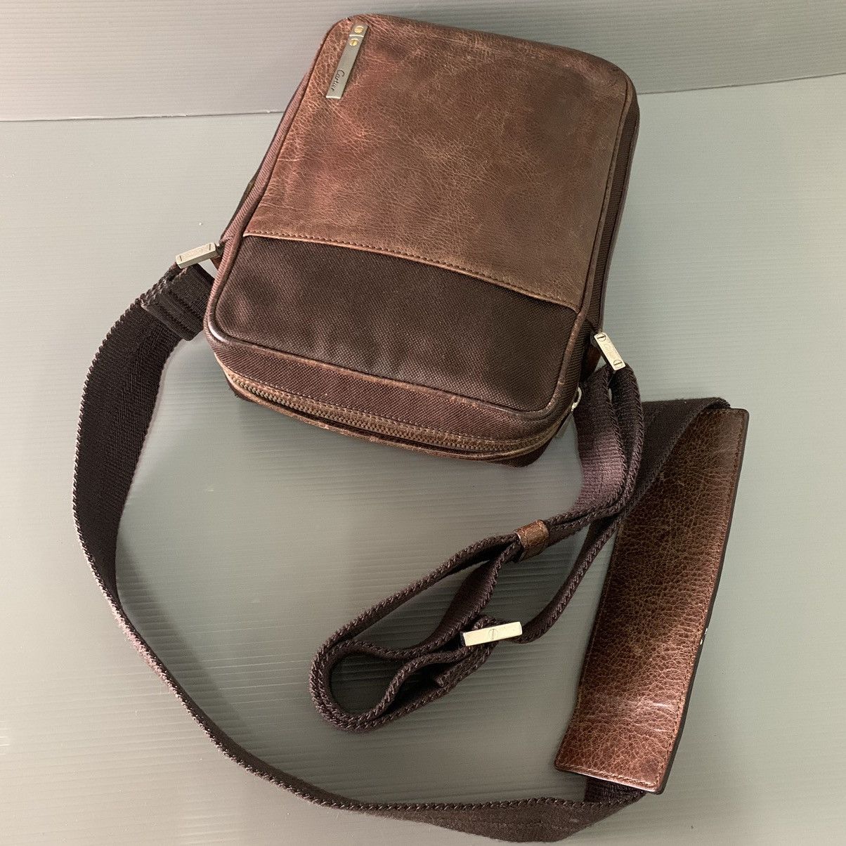 Cartier Cartier Paris Leather Slingbag Pre-Owned Size ONE SIZE - 11 Thumbnail