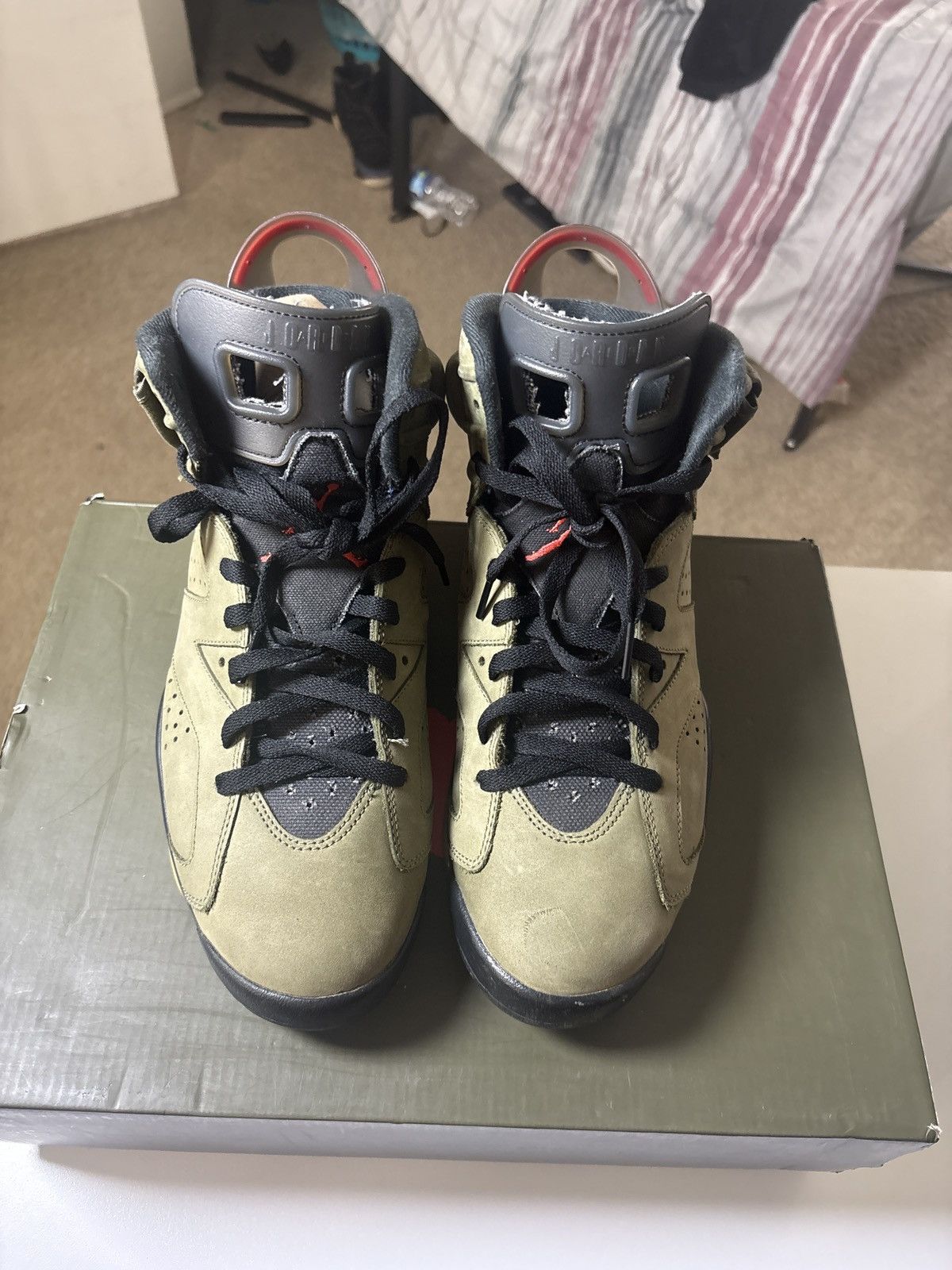 Jordan Brand × Travis Scott Ajr Jordan 6 X travis Scott olive Size US 11 / EU 44 - 1 Thumbnail