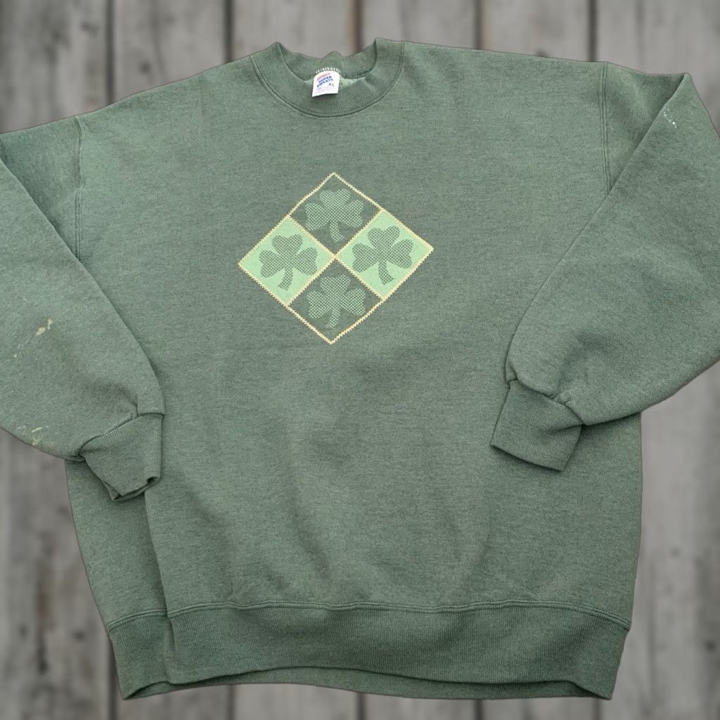 Jerzees VINTAGE Jerzees Sweatshirt Mens XL Green Irish Shamrocks Pullover Crew Neck Long Sleeve Cotton Polyester Fleece Graphic Print Breathable MENS Size US XL / EU 56 / 4 - 1 Thumbnail