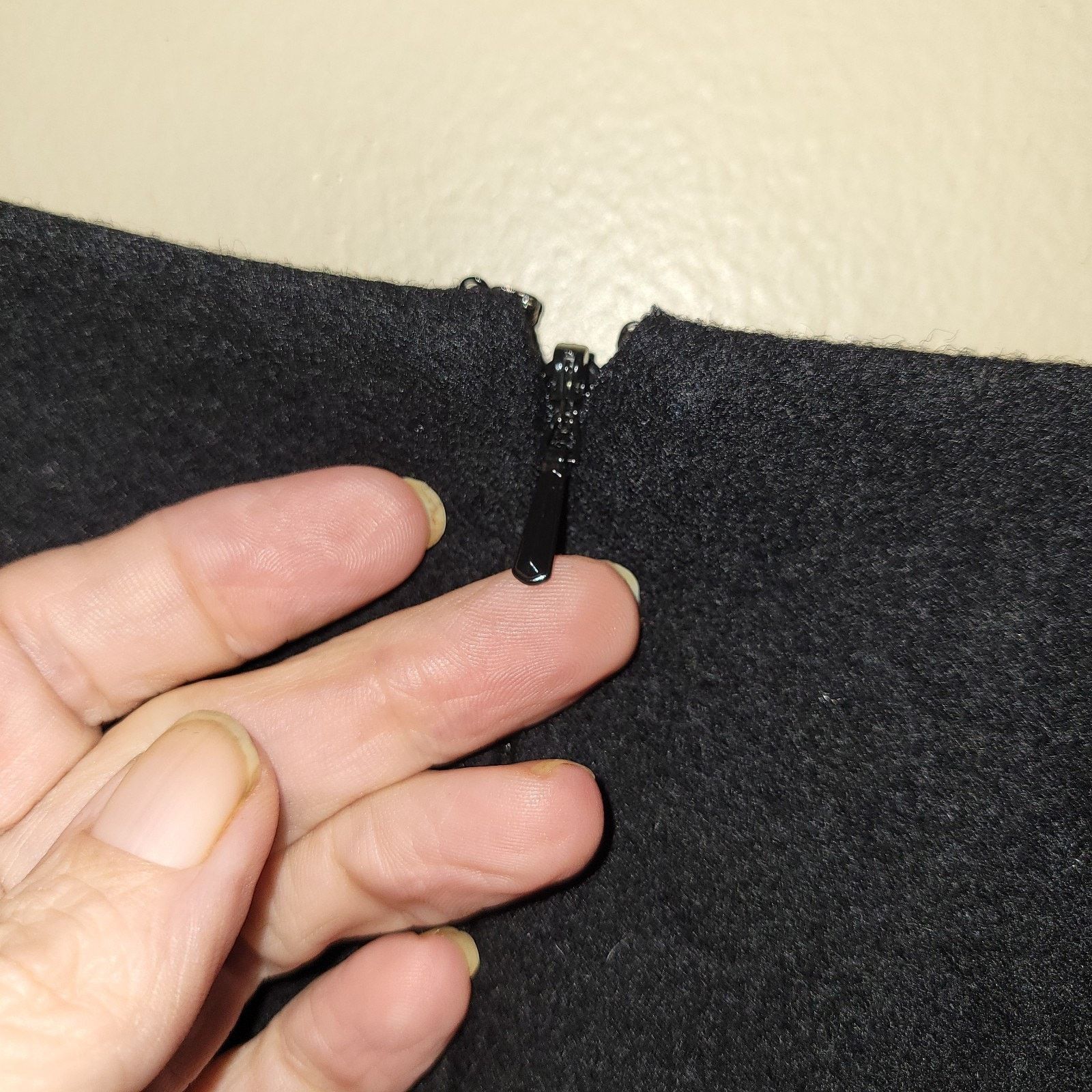 Banana Republic Banana Republic Dress Sheath Size 8 Wool Little Black Dress Size M / US 6-8 / IT 42-44 - 8 Thumbnail