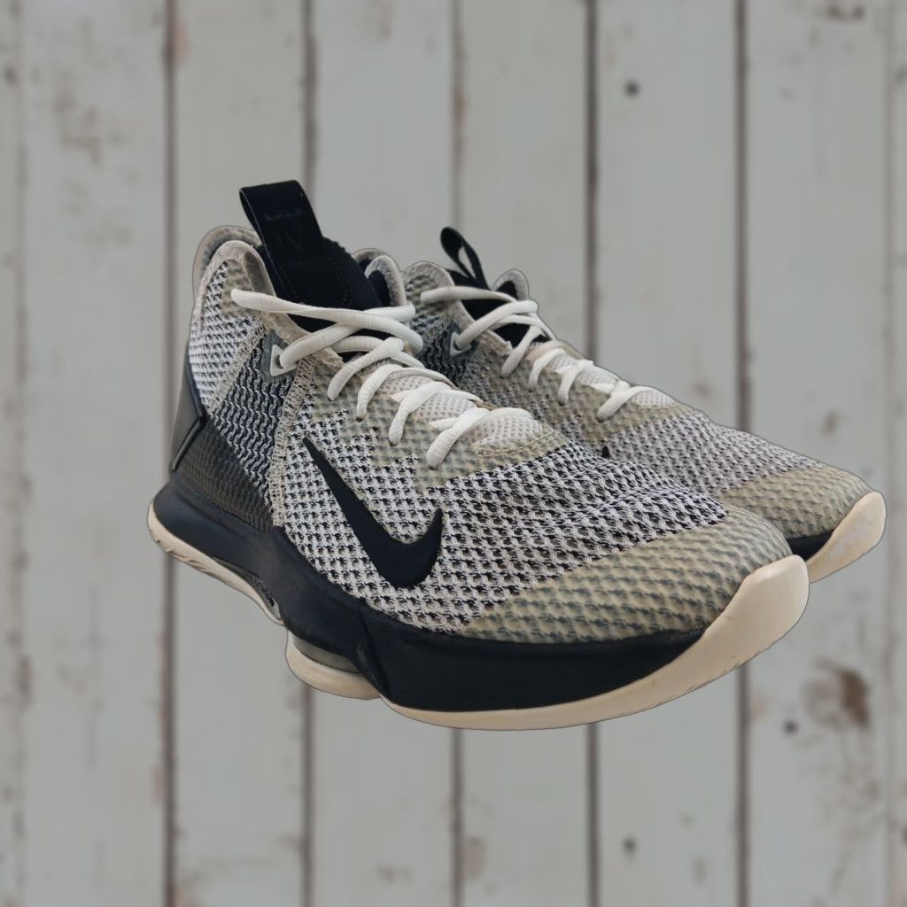Nike Nike LeBron Witness 4 Sneaker Men’s 9.5 Black White BV7427-101 Mens Shoes Size ONE SIZE - 1 Thumbnail