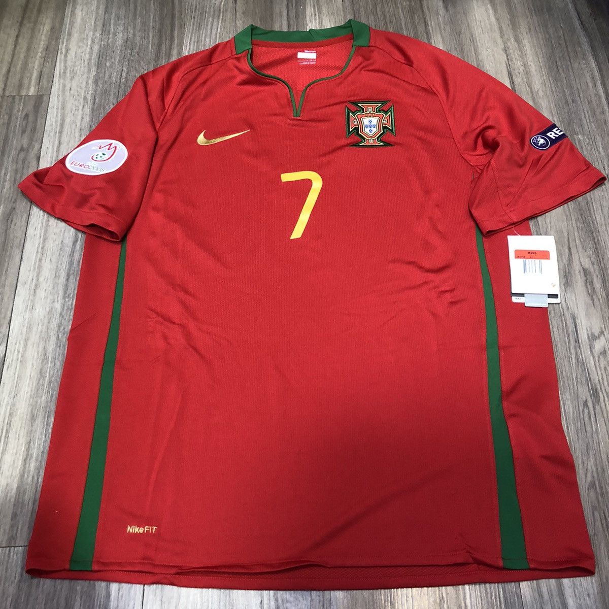 Nike Portugal Euro2008 home shirt #7 Ronaldo (Bnwt) Size US L / EU 52-54 / 3 - 1 Thumbnail