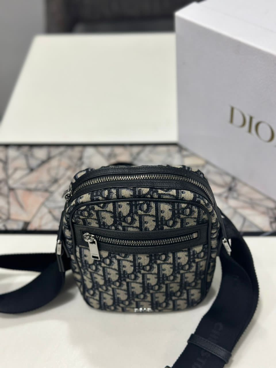 Dior Authentic Christian Dior Oblique Blue Beige Crossbody Bag Size ONE SIZE - 4 Thumbnail