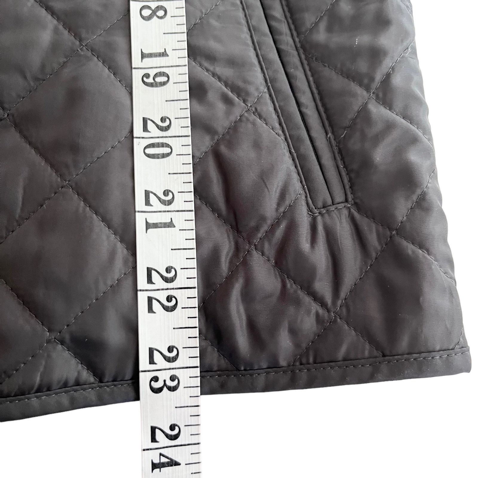 Escada Escada Sport black quilted zip front vest size 40 (US M) Size M / US 6-8 / IT 42-44 - 6 Thumbnail