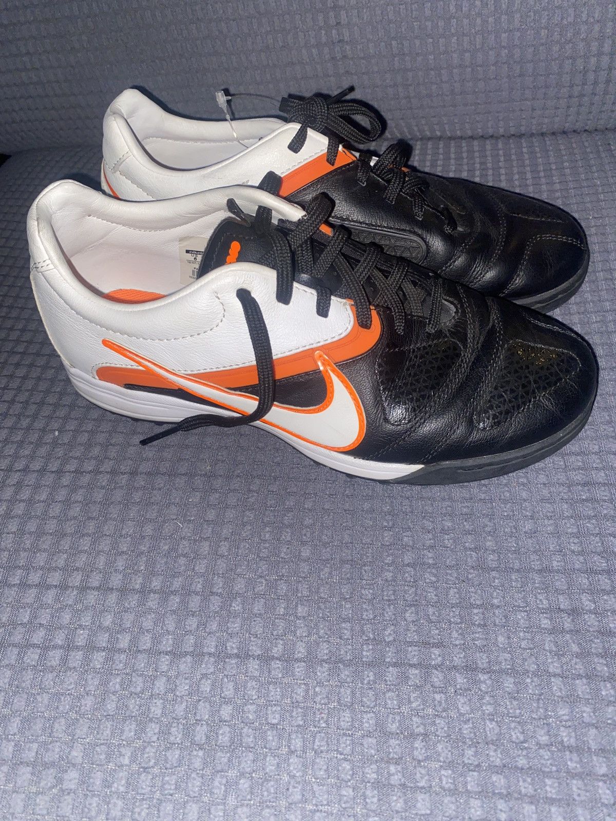 Nike Nike Black and Orange CTR360 Turf Shoes Size US 6 / EU 39 - 2 Thumbnail