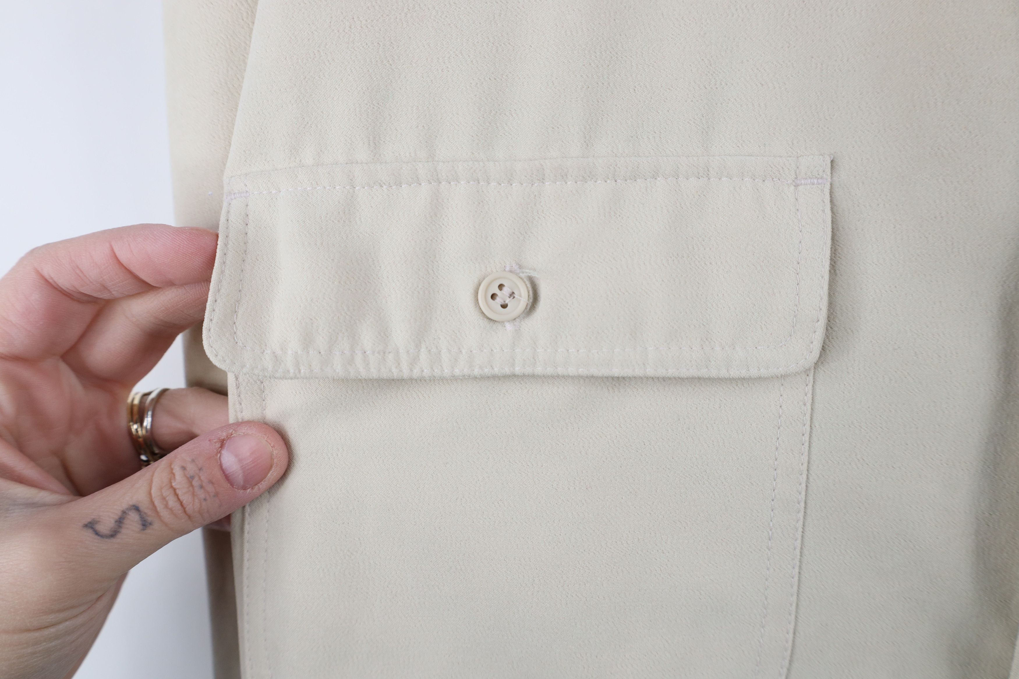 Vintage Vintage 90s Streetwear Microfiber Collared Button Shirt Size US XL / EU 56 / 4 - 6 Thumbnail
