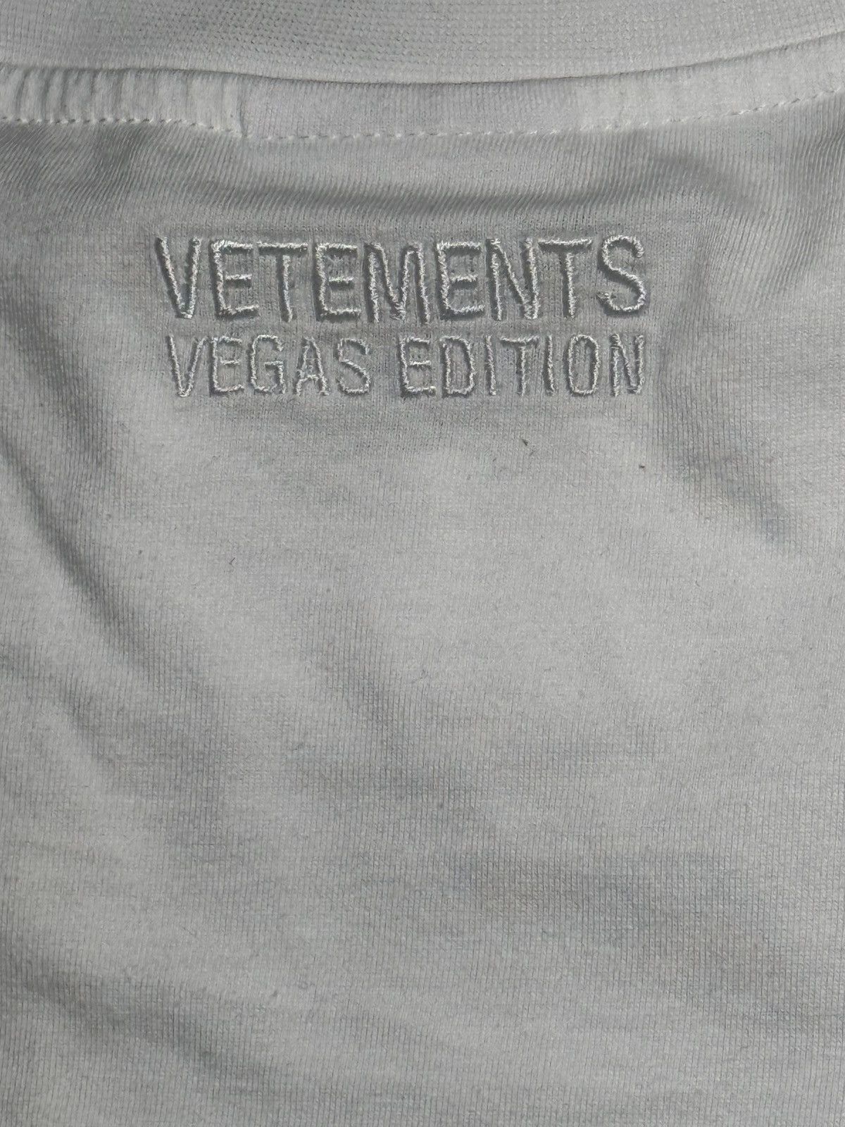 Complex 1/1 Vetements x ComplexCon Signed Guram Gvasalia Tee Size US M / EU 48-50 / 2 - 9 Thumbnail